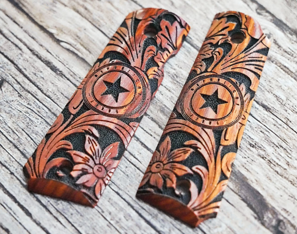FCW 1911 手彫り木製グリップ