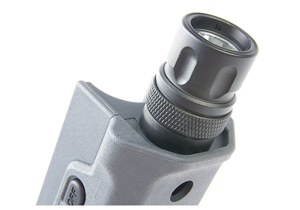 ARES STRIKER AS03 ハンドガード(フラッシュライト付き) - UG