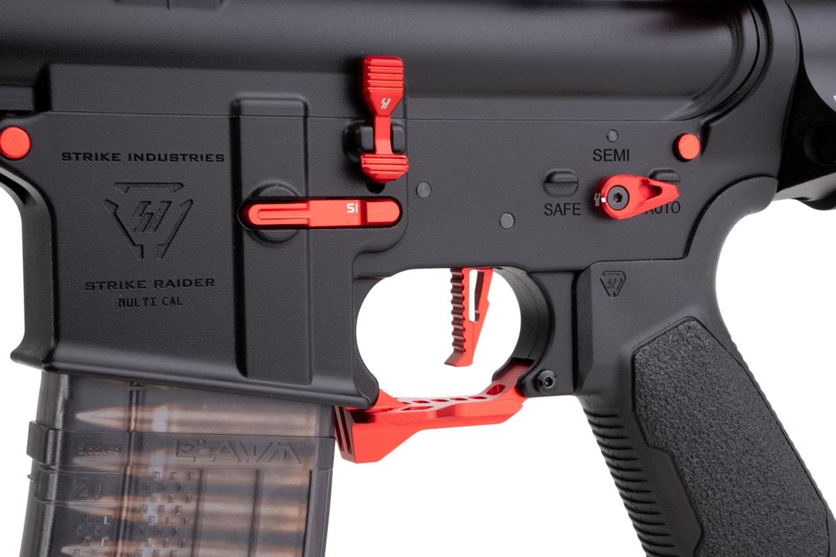EMG STRIKE INDUSTRIES AR ストライク レイダー ショート バレル GBB M4 ライフル (CYMA CGS システム) - 4 インチ BK / RD