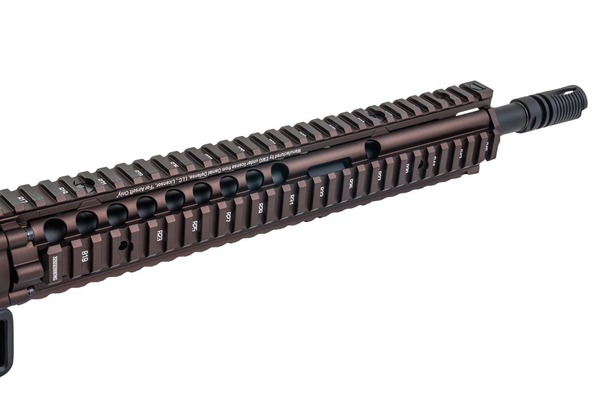 EMG ダニエル・ディフェンス M4A1 RIS II GBB エアソフトライフル (BK/FDE、Double Eagle製)V