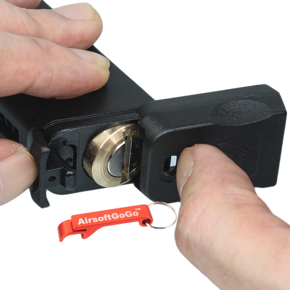 Carbon dioxide Co2 40-round magazine (long type) for Marui G17 / G18c / APS ACP601 / D-MOD Deluxe