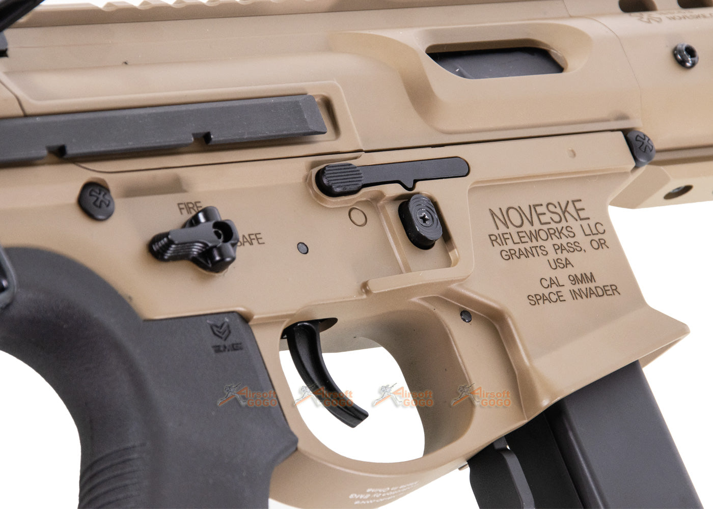 【APS】 APS / EMG SPACE INVADER 9MM PCC 電動ガン (ダークアース)