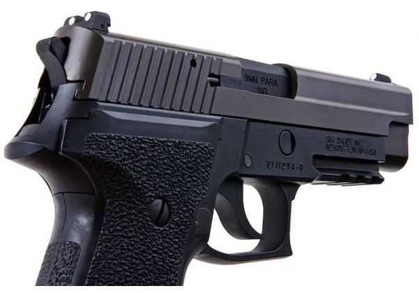 SIG SAUER P226 MK25 GBB ピストル (VFC 製)