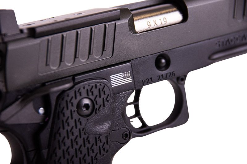 EMG 6MM プロショップ スタッカート P 2011 コンペンセイター付きガスエアソフトピストル - BK (R611-2) (ARMY ARMAMENT 製)