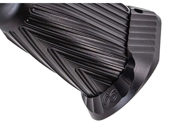 Bomber AirsoftTokyo Marui HI-CAPA GBB CNC アルミグリップ (INF スタイル) - ブラック