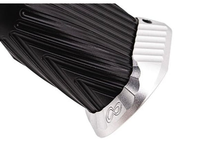 Bomber Airsoft Tokyo Marui HI-CAPA GBB CNC アルミグリップ (INF スタイル) - ブラック + 銀(ぎん)パーツ