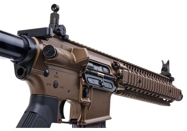 EMG ダニエル ディフェンス DD MK18 エアソフト GBB ライフル (CGS システム) - FDE