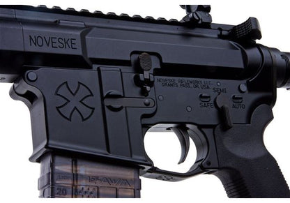 EMG NOVESKE N4 エアソフト GBB ライフル (13.5 インチ、CYMA CGS システム) - ブラック