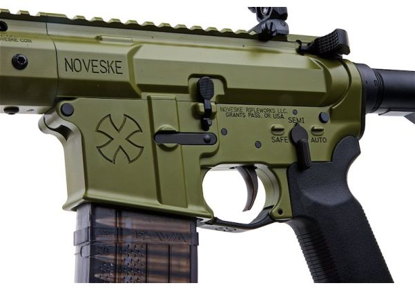 EMG NOVESKE N4 エアソフト GBB ライフル (13.5 インチ、CYMA CGS システム) - OD