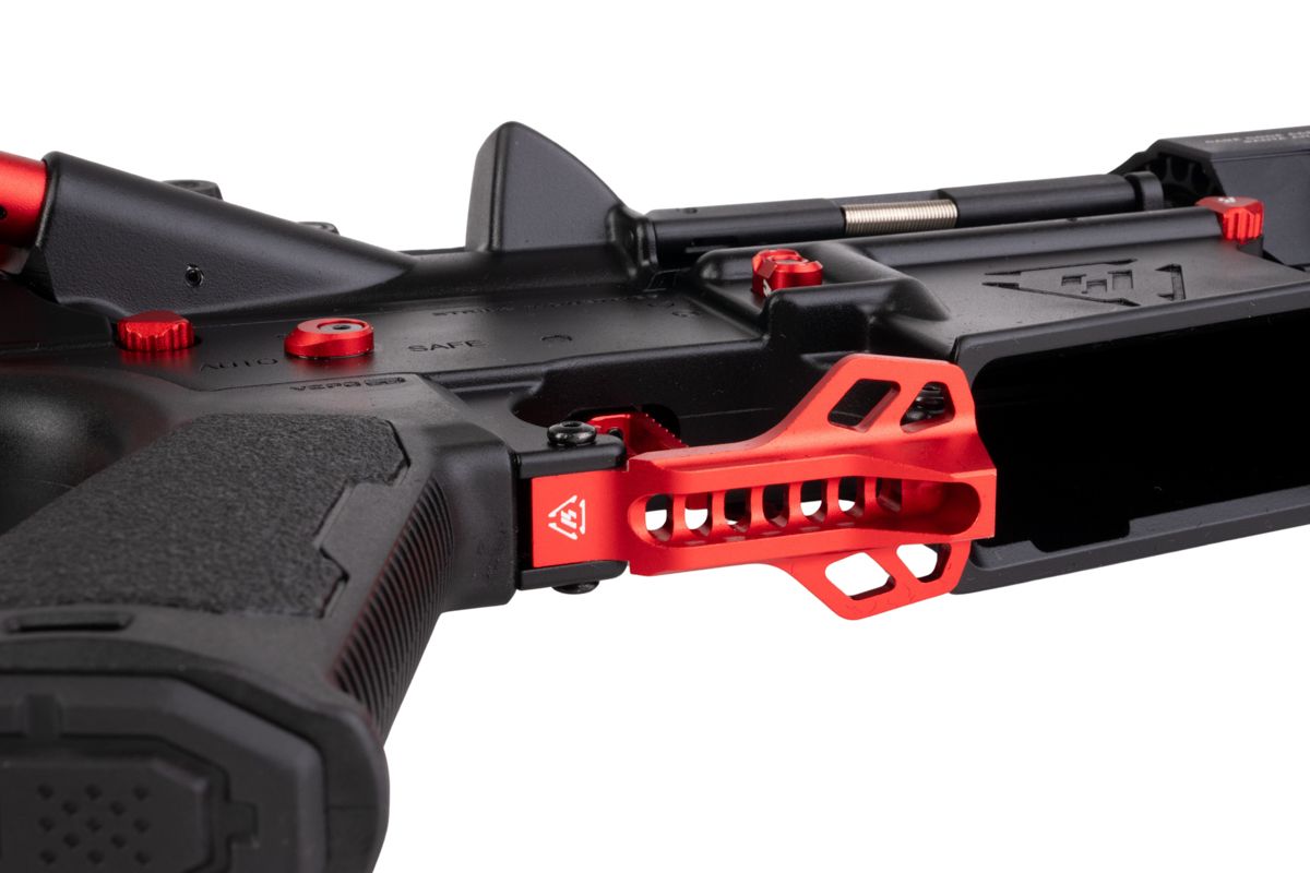 EMG STRIKE INDUSTRIES AR ストライク レイダー GBB エアソフト M4 ライフル (CYMA CGS システム) - 15.5 インチ BK / RD