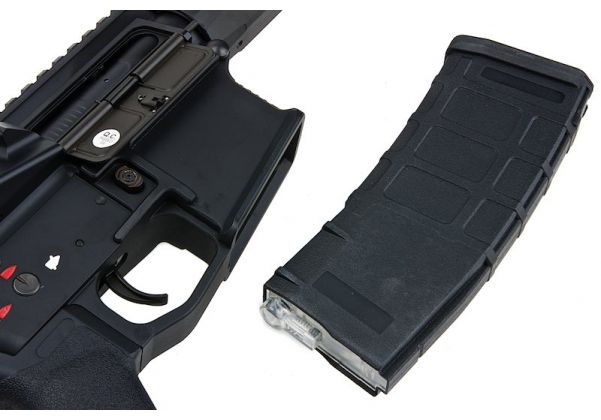 CYMA プラチナ M4 QBS (10 インチ M-LOK) エアガン AEG ライフル (CM097B)