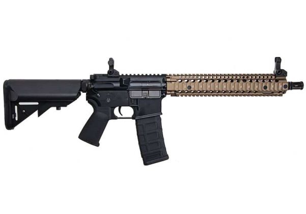 CYMA プラチナ ダニエル ディフェンス M4A1 カービン 12 インチ エアソフト AEG ライフル - ブラック/FDE (CM105)