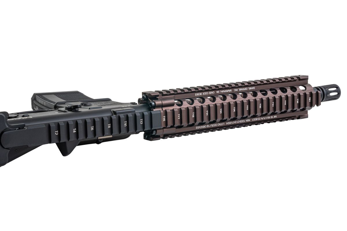 EMG ダニエル ディフェンス MK18 GBB エアソフト ライフル (BK/FDE、Double Eagle製)