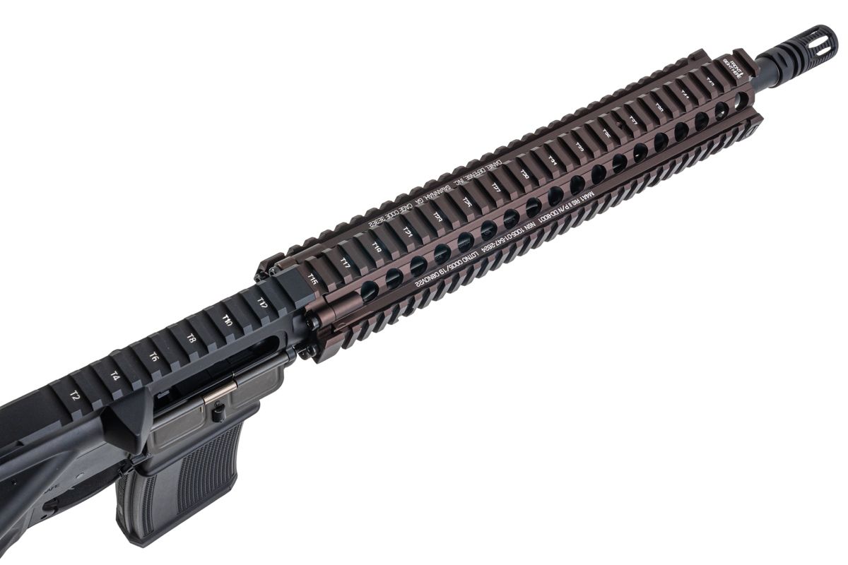 EMG ダニエル・ディフェンス M4A1 RIS II GBB エアソフトライフル (BK/FDE、Double Eagle製)