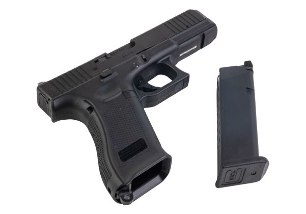 Umarex Glock 17 Gen 5 MOS V2 GBB エアソフトガン（CNCスチールGBBスライド） - GHK製