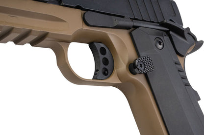 KJ Works KP-24 1911 GBB エアソフトピストル - タンツートンカラー（全メタル(ぜんきんぞく)）
