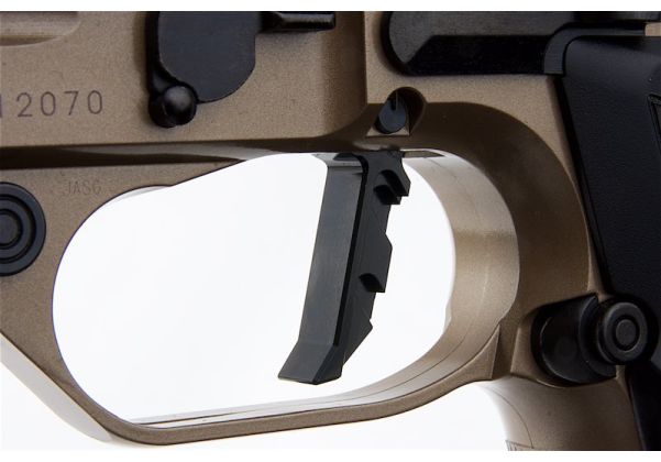 KSC M93RCC コンバットクーリエ デュアルアース ヘビーウェイト グリーンガス エアソフトピストル（日本システム7バージョン）

