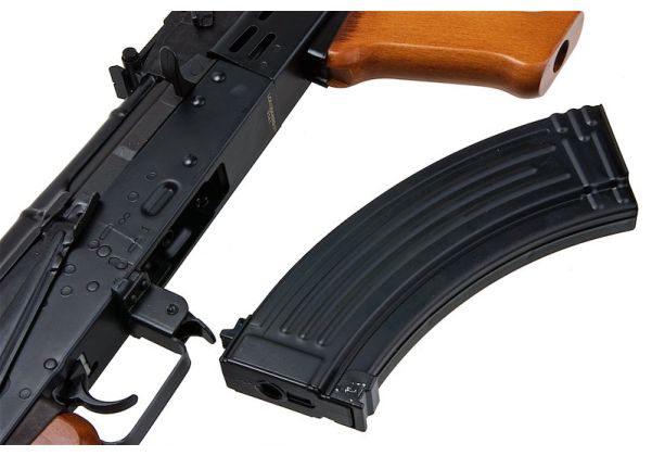 LCT AK LCKM-63 エアソフト電動ライフル（リアルウッド製パーツ付き）
