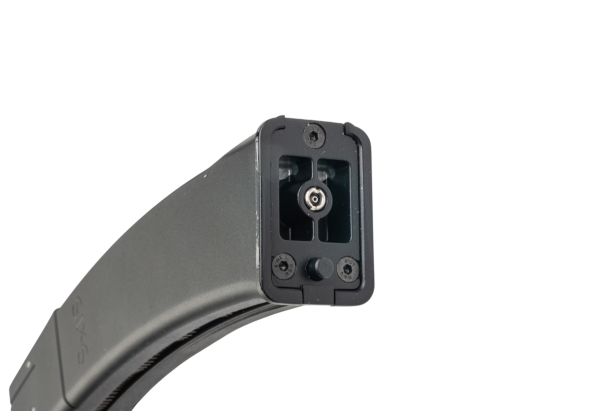 Toxicant EMG Strike Industries KP9 GBB エアソフトサブマシンガン