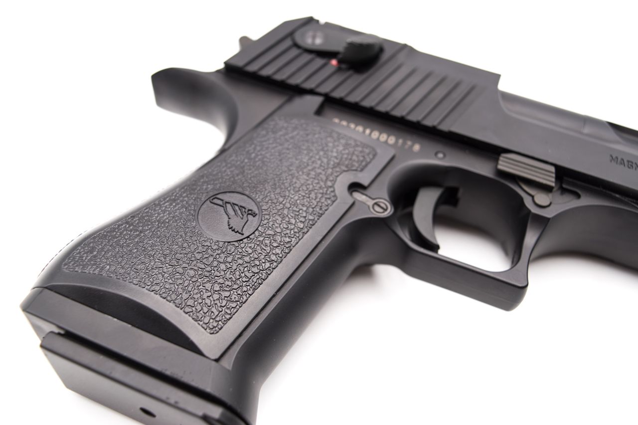 AW/CYBERGUN DESERT EAGLE.50AE ガスブローバック 黒-AIRSOFT GOGO エアガン・サバゲー用品通販