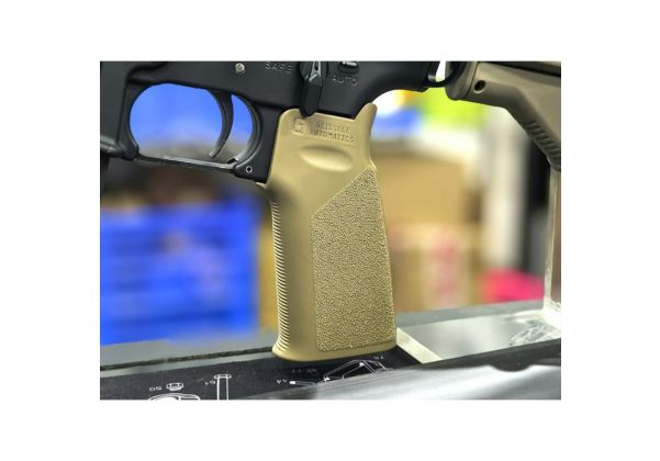 BJ TAC Gスタイル A17 ピストルグリップ M4 GBB エアソフトガン用 - FDE-AIRSOFT GOGO エアガン・サバゲー用品通販