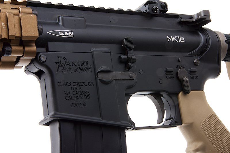 EMG Coltライセンス取得済み Daniel Defense 9インチ MK18 GBBR エアソフト M4 - BK/DE (King Arms製)-AIRSOFT GOGO エアガン・サバゲー用品通販