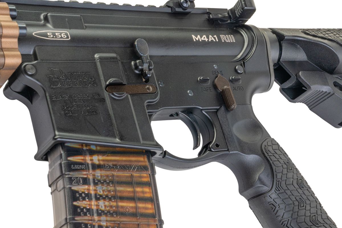EMG Daniel Defense DDM4 RIII FSP GBB エアソフト M4 ライフル (CYMA CGS システム) - ツートンカラー-AIRSOFT GOGO エアガン・サバゲー用品通販