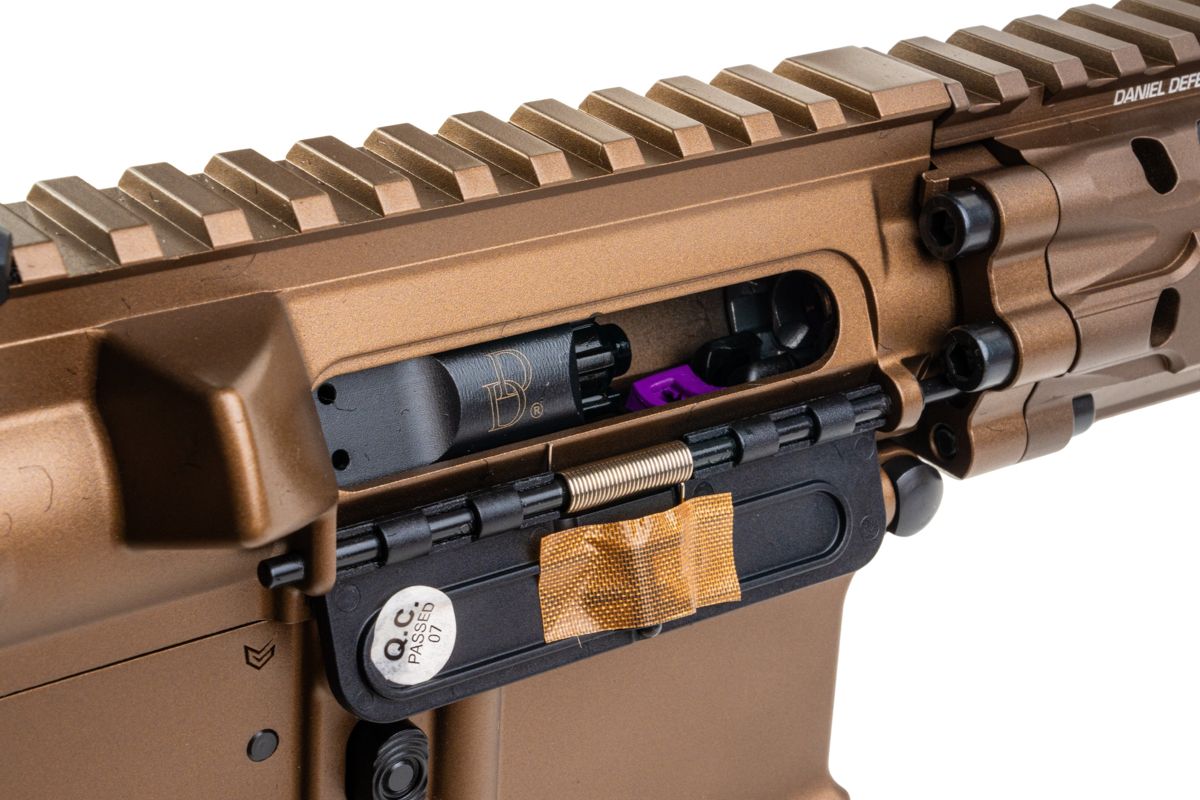 EMG Daniel Defense DDM4 RIII GBB エアソフト M4 ライフル (CYMA CGS システム) - ブロンズ-AIRSOFT GOGO エアガン・サバゲー用品通販