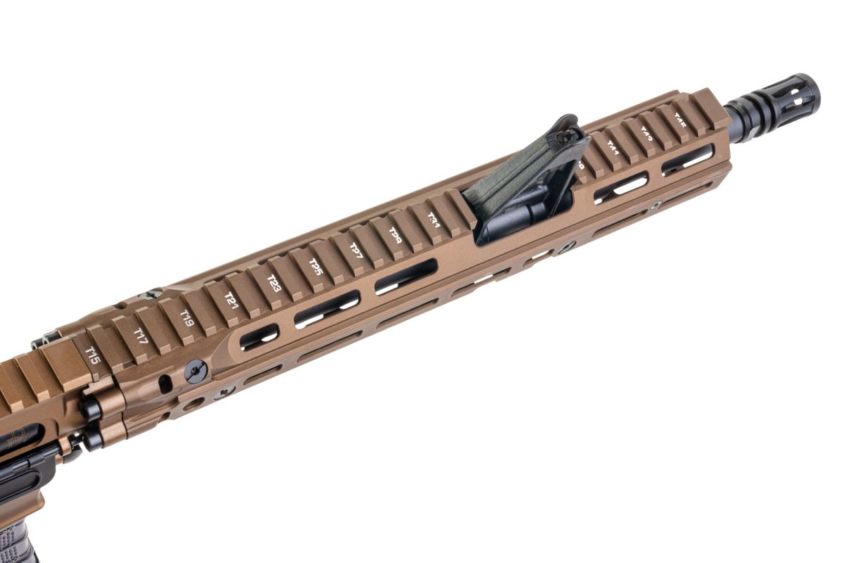 EMG Daniel Defense DDM4 RIII GBB エアソフト M4 ライフル (CYMA CGS システム) - ブロンズ-AIRSOFT GOGO エアガン・サバゲー用品通販