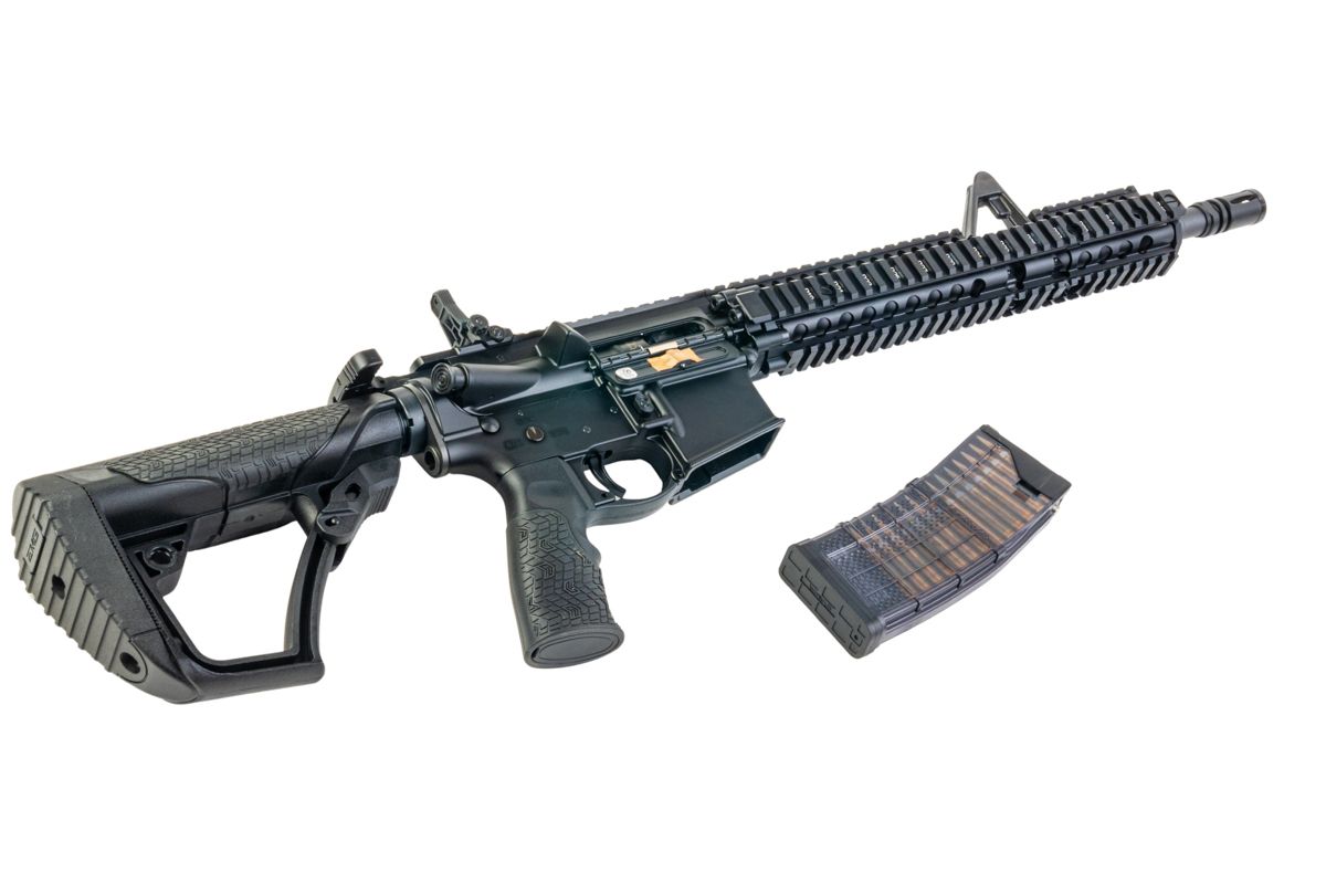 EMG Daniel Defense DDM4A1 FSP GBB エアソフト M4 ライフル (CYMA CGS システム) - ブラック-AIRSOFT GOGO エアガン・サバゲー用品通販