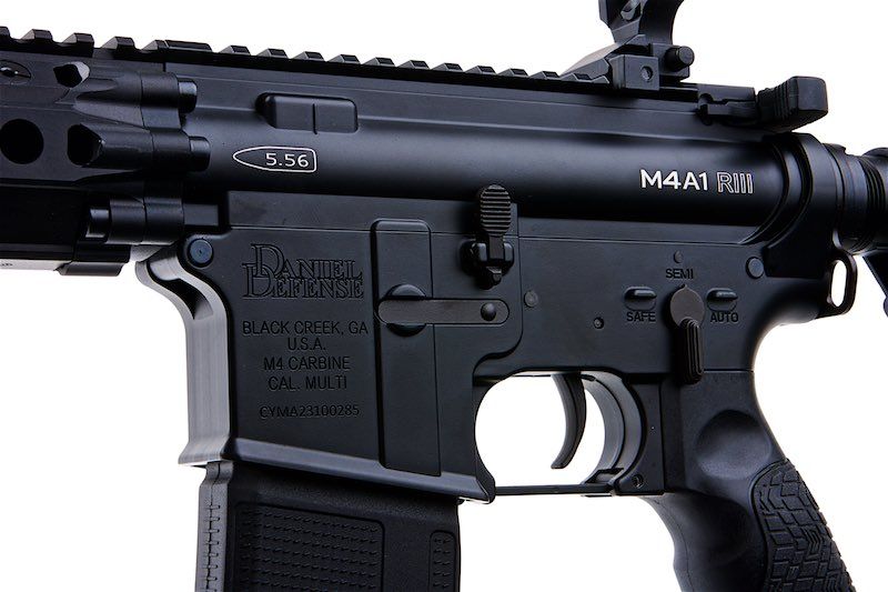 EMG Daniel Defenseライセンス取得済み M4A1 RIII 14.5インチ エアソフト M4 AEGライフル（CYMAプラチナシリーズ） - ブラック-AIRSOFT GOGO エアガン・サバゲー用品通販