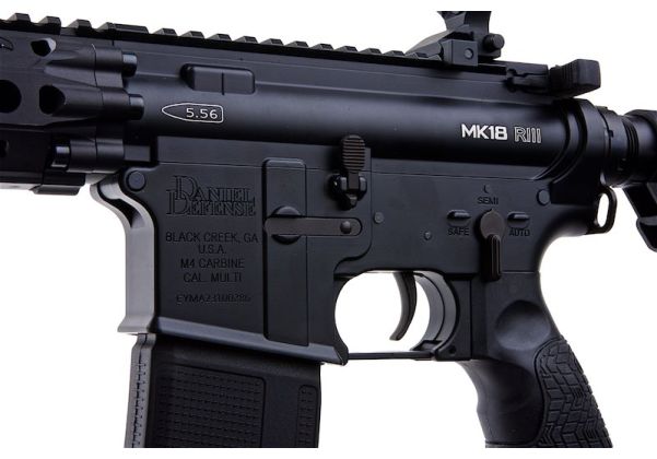 EMG Daniel Defenseライセンス取得済み MK18 RIII 10.3インチ エアソフト電動ライフル（CYMAプラチナシリーズ） - ブラック-AIRSOFT GOGO エアガン・サバゲー用品通販