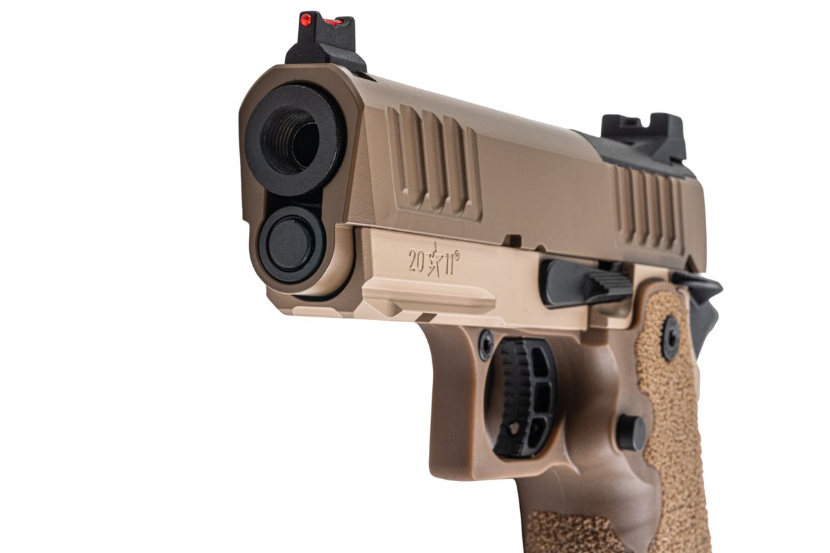 EMG Staccato ライセンス取得済み CS Compact 2011 GBB エアソフトピストル (モデル: Master Grip / Standard / Green Gas) - DE-AIRSOFT GOGO エアガン・サバゲー用品通販
