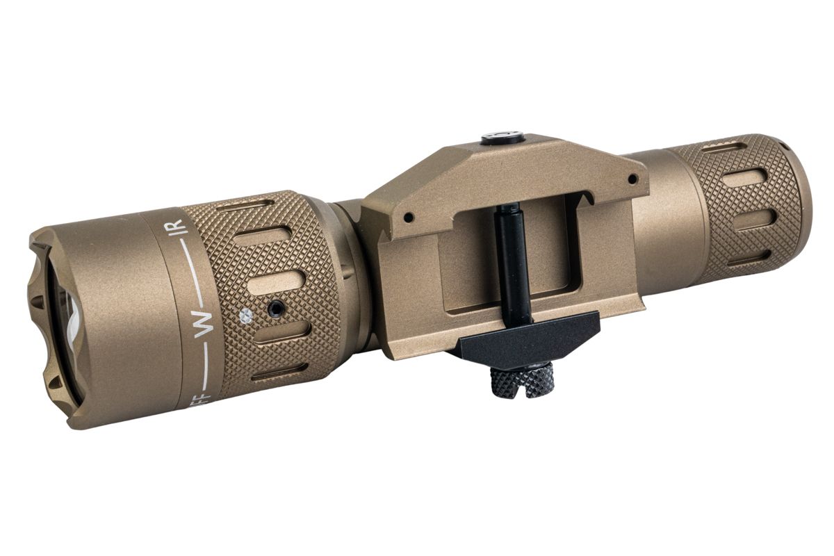 Evolution Gear WMX200 IRイルミネーション搭載ミルスペック懐中電灯（スイッチ付き） - FDE-AIRSOFT GOGO エアガン・サバゲー用品通販