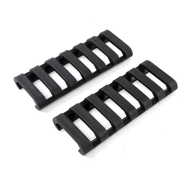 PTS ERGO 7 スロット ラダー ロープロファイル レイル カバー (FL00145) - ブラック-AIRSOFT GOGO エアガン・サバゲー用品通販