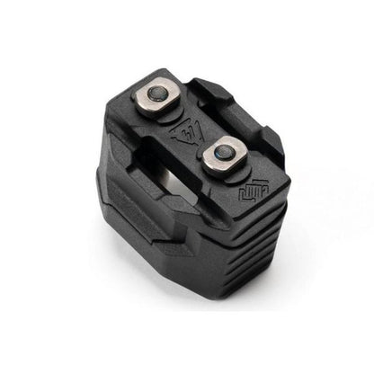 STRIKE INDUSTRIES スタックドアングルグリップ、ケーブル管理システム付き(ベース)-AIRSOFT GOGO エアガン・サバゲー用品通販
