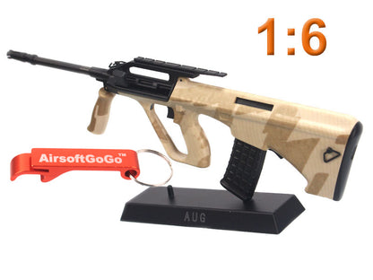 AUG Rifle 1:6 Figure Model